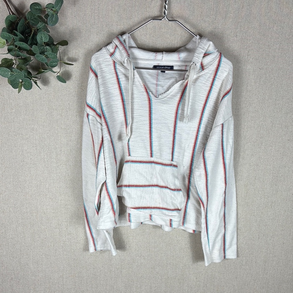 Ocean Drive > V Neck Striped Distressed Hoodie Large